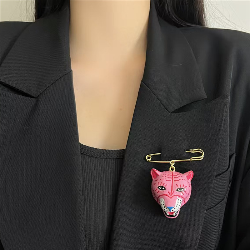 Women'S Accessories For Formal Wear - Элегантная эмалированная брошь-тигр для женщин, стильный