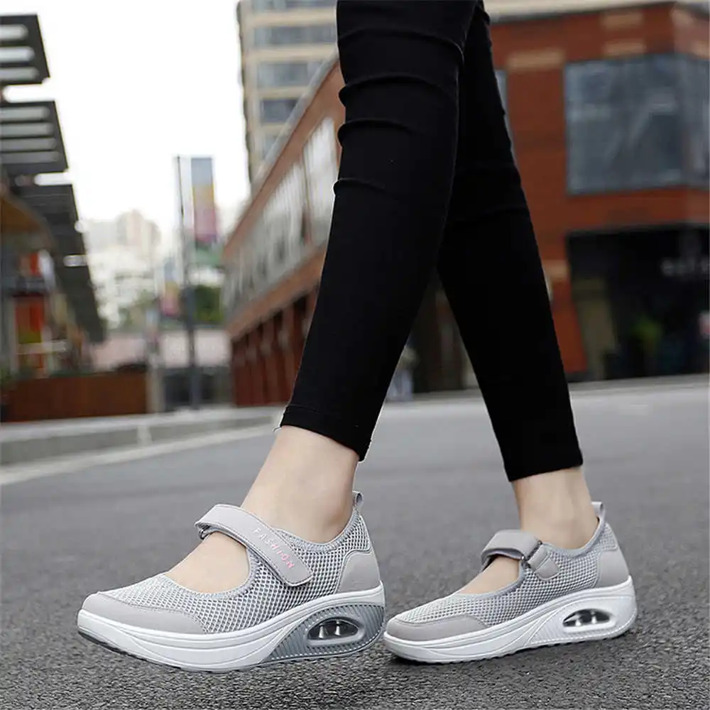 Women'S Accessories Famous Footwear - 36-41 Демисезонные цветные кроссовки Прогулочные коньки