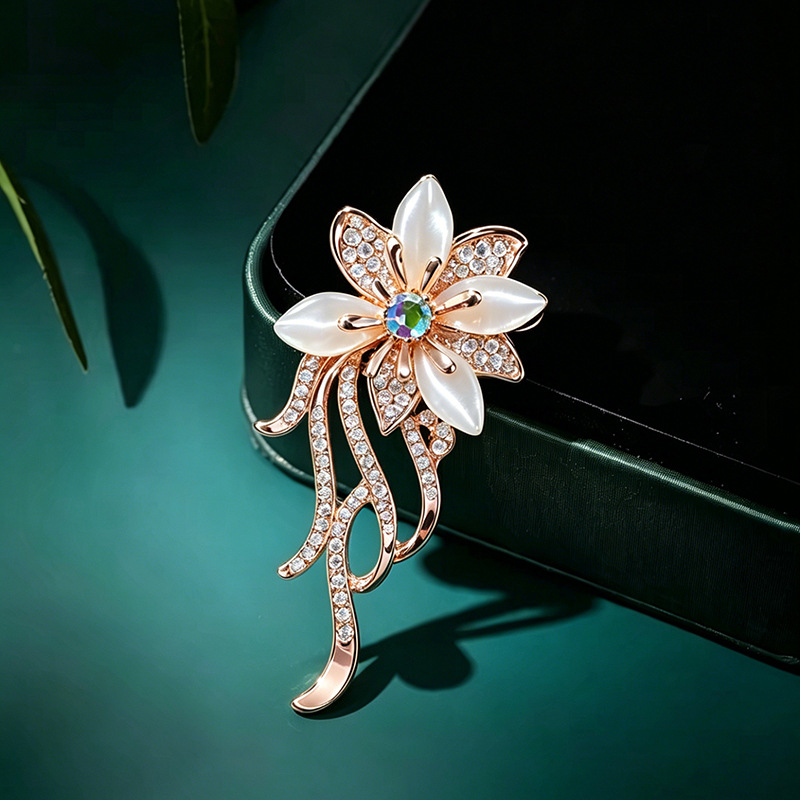 Винтажные броши с камнем кошач – обзор и цена Women Accessories Bouquet