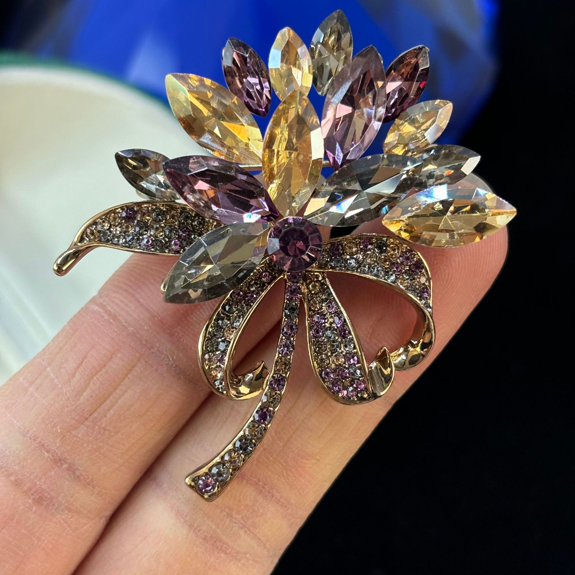 Элегантные разноцветные броши  – обзор и цена Women Accessories Bouquet